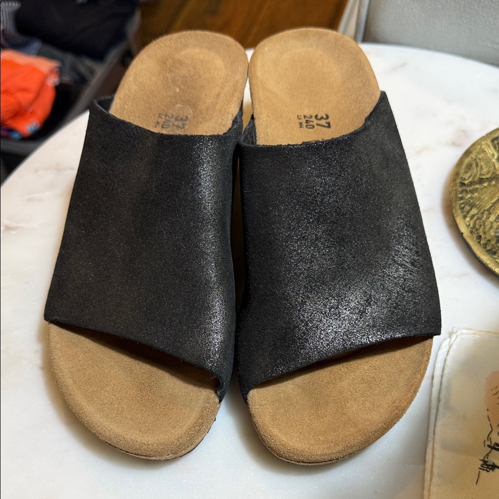Birkenstock Black and Tan Mules - Picture 2 of 5